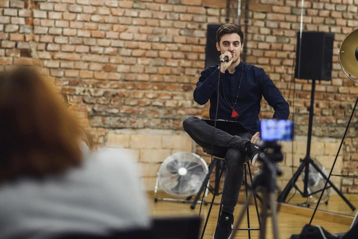 Moderace Robert Kučera moderátor